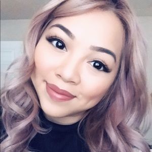 Meet your Posher, Carolyn